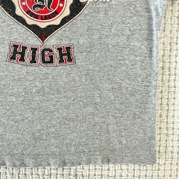 VINTAGE Y2K No Boundaries Baby Tee - Picture 3 of 8